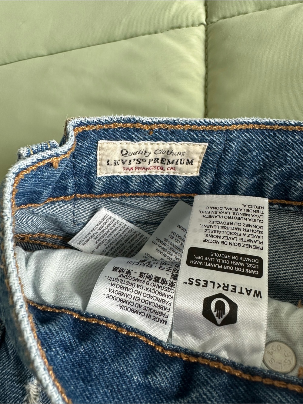 Levi's Cut Off 501 Denim Shorts - Picture 3 of 4